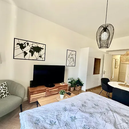 Esmoa - Ovenecka, 7 - Plne Vybaven Apartment Prague